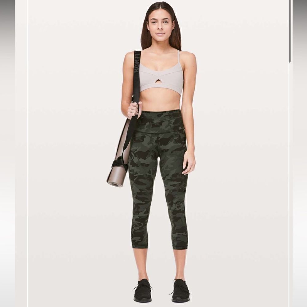 Lululemon Align High-Rise Crop 21"  Size 4 Incognito Camo Multi Gator Green